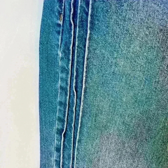 BDG Urban Outfitters Pintuck Mom Jeans - Picture 7 of 11